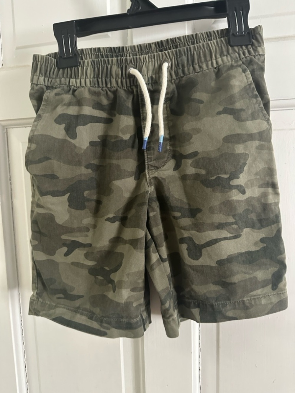 GAP KIDS M (8)Olive Green Camo Pull-On Shorts